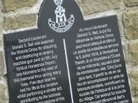 Monument Donald S Bell VC (3)